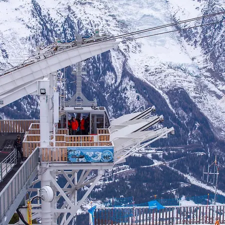 Le Cristal - Mont Blanc 5 - Happy Apartment Chamonix